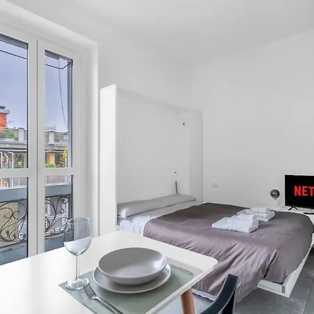 Metro A 2 Minuti - Nolo House, Fast Free Wi-fi * Μιλάνο