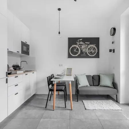 Metro A 2 Minuti - Nolo House, Fast Free Wi-fi Διαμέρισμα *