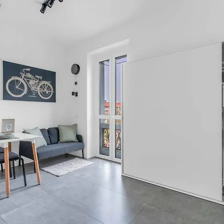 Metro A 2 Minuti - Nolo House, Fast Free Wi-fi Διαμέρισμα Μιλάνο